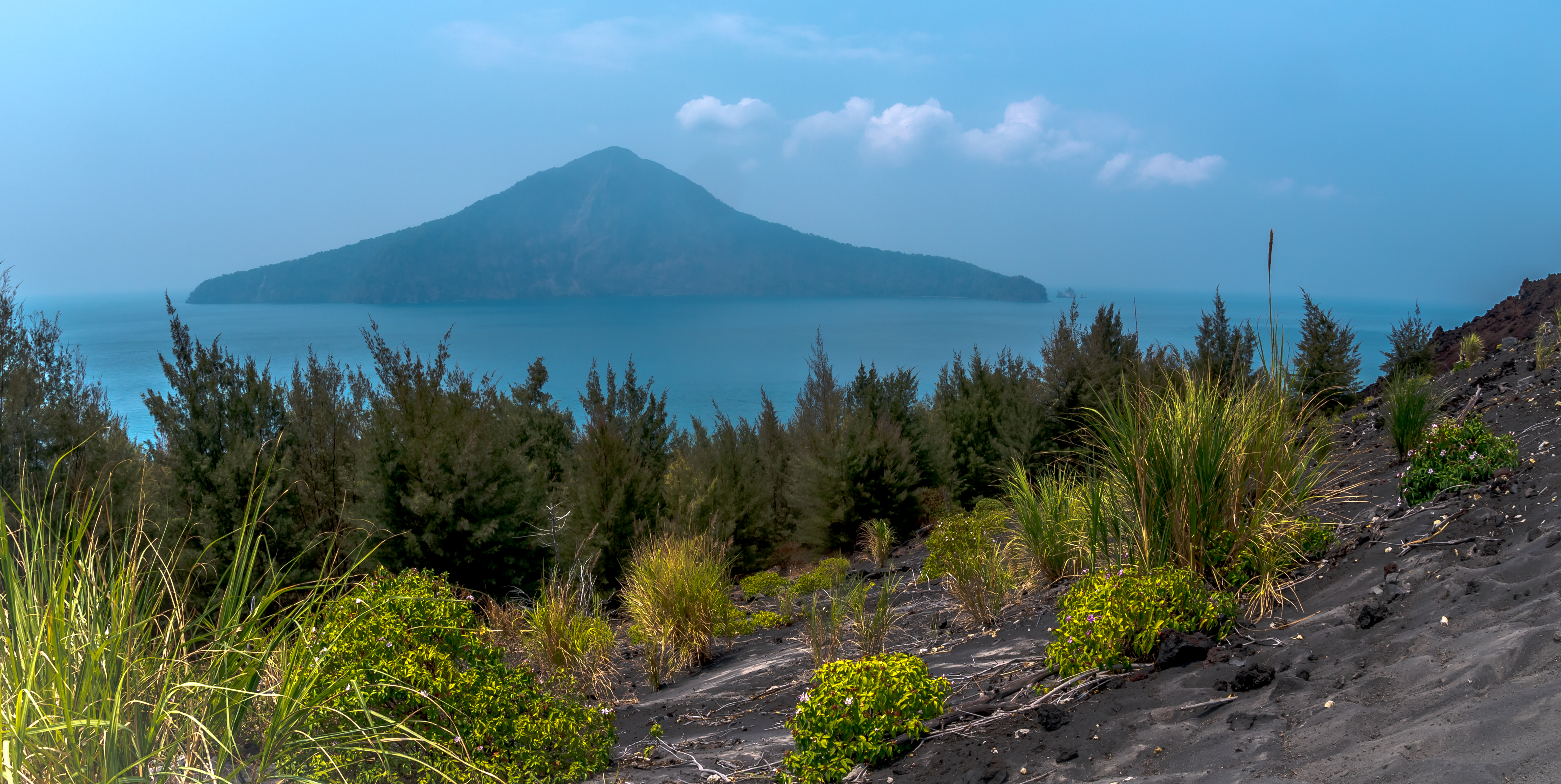 Anak_Krakatau.jpg